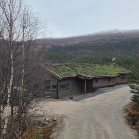 Modern mountain cabin with panorama view- Special offer summer 2026 for longer stay, מלון בEggedal