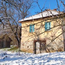 Šumarac, hotel a Karadak