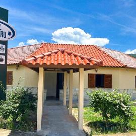 Hotel Uirapuru, hotel in Teresina de Goias