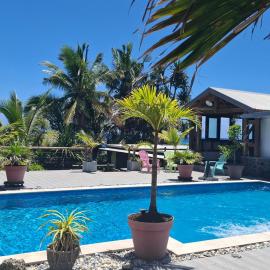 Ti Kaz Fifine, bord de mer, hotel in Sainte-Anne