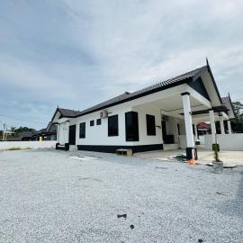Bourgenvilla Homestay Marang, Hotel in Marang