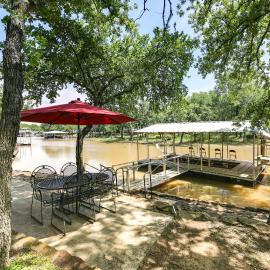 Papas Lakefront Hideaway, Hotel in Chico