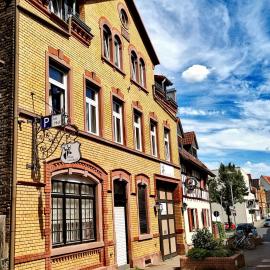 Hotel-Pension zum Hirsch, Hotel in Hattersheim