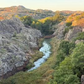Cozy Medicine Pk Hideaway Hot Tub & Festivals BZ, hotel sa Lawton