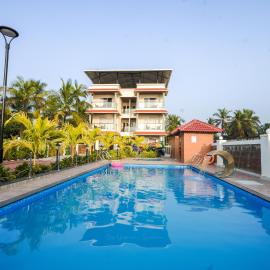 Casa Marina Beachfront Resort