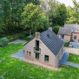 6 - Persoons Forest 151 Bungalow، فندق في Ewijk