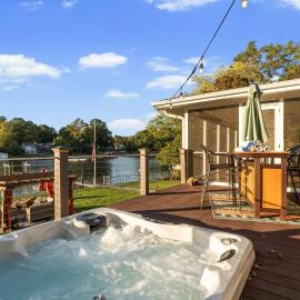 Lakeside Gem by AvantStay、Denverのホテル