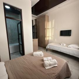 villacaptaingomi, hotel in Gomi