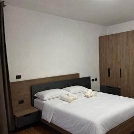 Sky Borsa, hotel a Statjunea Borsa