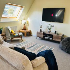 Four Seasons B&B, Ground floor room, private bathroom,3rd floor loft living area & continental breakfast, hotel a Pitlochry