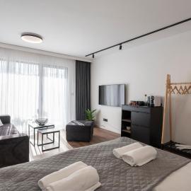 Felicita Deluxe Apartments with Free Parking