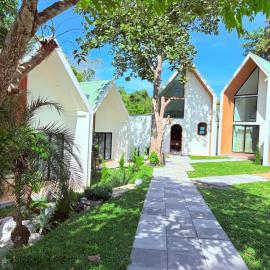 Lanta Forest Resort & Villas, готель у місті Ko Lanta Yai