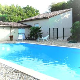 La petite maison, hotel u gradu Malataverne