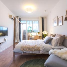 Fudan Nok Apartment Guonian Road Branch