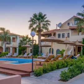 Ionian Coco Palm Beach Villas、チィリヴィのホテル
