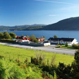Langenuen Motel & Camping, hotel di Stord