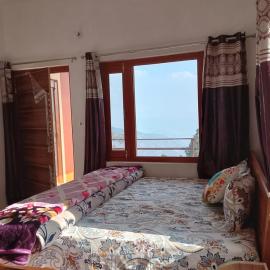 Pahadi aangan, Hotel in Almora