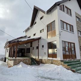 Pensiunea Paradis – hotel w mieście Rânca