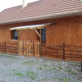 Gîte A l'orée des bois, hotel in Saint-Robert