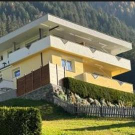 Haus Schranz, Hotel in Enzenstall
