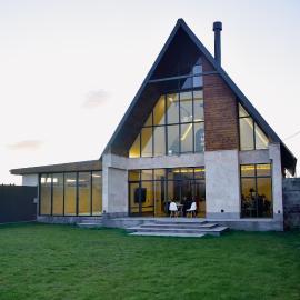 Arinest Villa with heated pool, 20 min from Yerevan, hotel in Abovyan