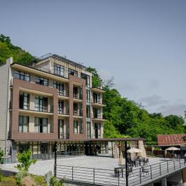 Nabada Hotel - Riverside, hótel í Ozurgetʼi