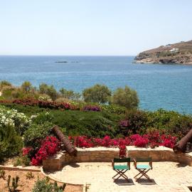 Beachfront Majestic Villa, hotel sa Liaropá