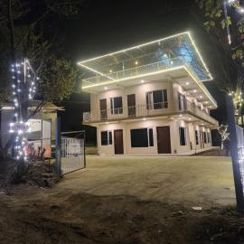 Himora Bir, hotell i Bīr