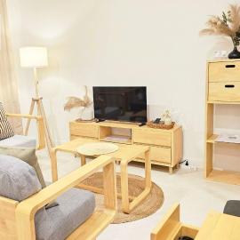 Mango Moon Phuket Art Haus 1 BR Near Central Phuket, hotel in Phuket