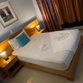 Spencer Residencial QUARTOS – hotel w mieście Praia