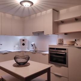 Appartement au pied des pistes, Hotel in Laveissière