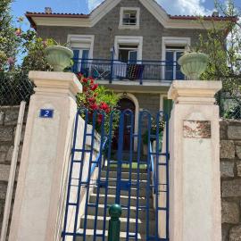 Appartement plein centre avec jardin de 40m2 près des plages