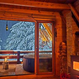 Chalet with outdoor jacuzzi near Sarajevo, hotel Paléban