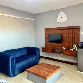 Stylish Smart Studio Apartment, hotel u gradu Kampala