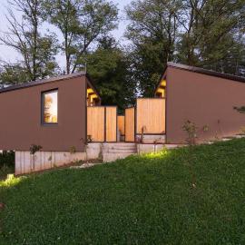 BLOK Wood Cottage, hotel in Visoko