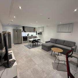 Fresh and newly renovated basement apartment, hotel in Malmö