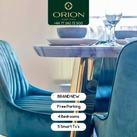 DONALD'S Townhouse - INVOICE and REDUCED PRICE only via ORION SHORT STAYS DUNDEE, 4 Room, 3 bath, Ring Road Access, Fully Equipped, Free Parking