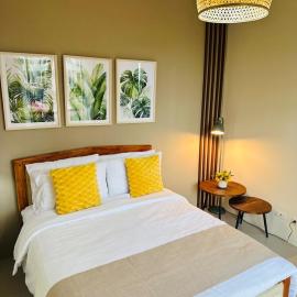Cozy Camaya Coast Beach Villa with Roofdeck & FUN、マリベレスのホテル