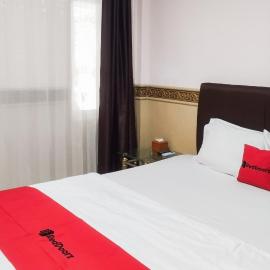RedDoorz at Grand Kurnia 2 Lampung, hotel in Bandar Lampung