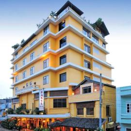 Pakse hotel & Restaurant, hotel in Pakse