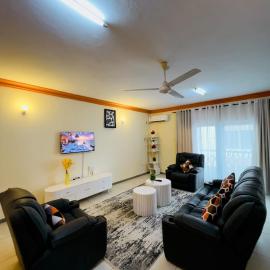 SPACIOUS 2 AND 3 BEDROOM APARTMENTs, hotel a Mtwapa