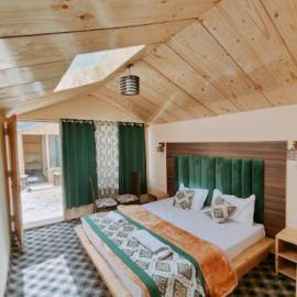 Grand lodge Pangong Lake, hotel in Lukung