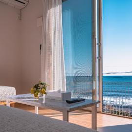 波音ハウス湯河原ー心地よい波Waveの音に包まれる癒しの別荘BBQ可, Hotel in Yugawara