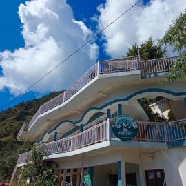 Chandarshila hike homestay, ξενοδοχείο σε Ukhimath