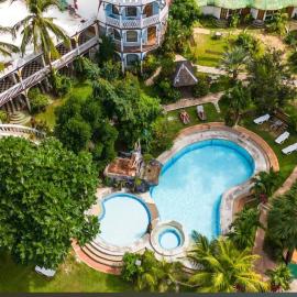 Kokosnuss Garden Resort: Coron şehrinde bir otel