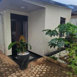 Modern furnished apartment with free Wi-Fi