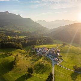 Fischerhof Samerberg - Auszeit mit Bergblick & Balkon, hotel di Samerberg