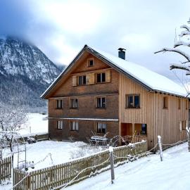 Carpenters House in historic village, hotel v mestu Schnepfau