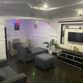 Elite Retreat Apartment, Sagamu、Sagamuのホテル