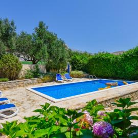 Villa Mint - Split by Villas Guide